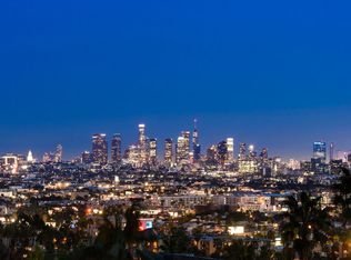 8200 Hillside Ave, Los Angeles, CA 90069
