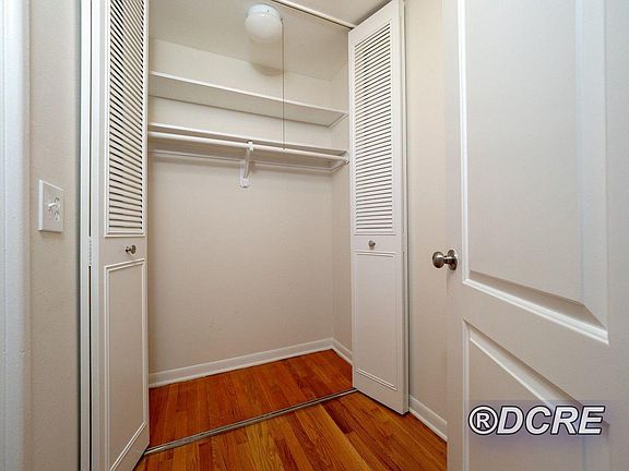 5th image of 1441 W Howard St APT 216