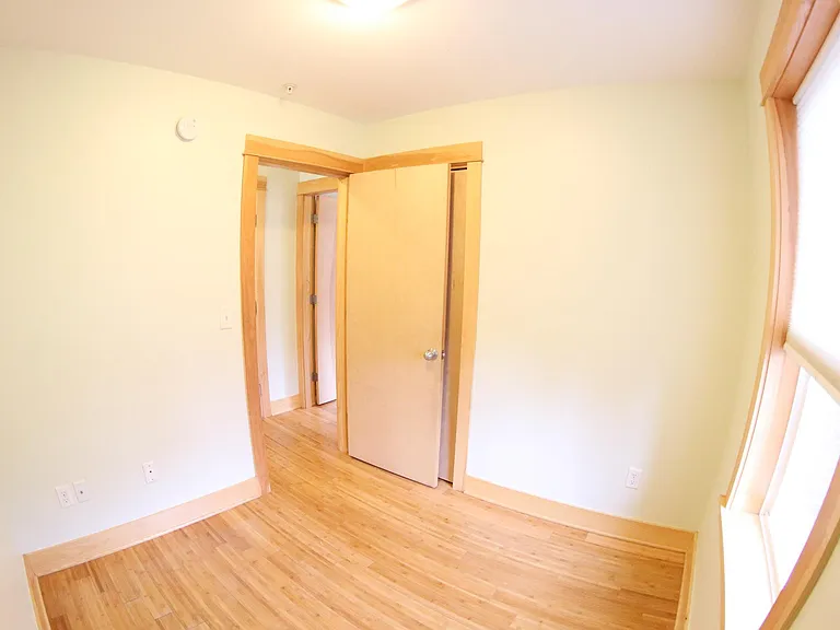 274 Park Ave #4 — Photo 9
