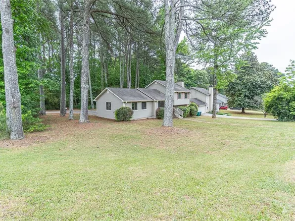 602 Brighton Dr, Lawrenceville, GA 30043