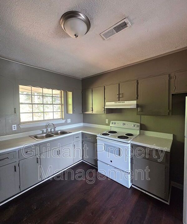 1st image of 59 Manatee Ln APT 6A