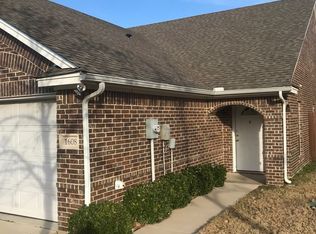 1608 Yucca St #1608, Midlothian, TX 76065