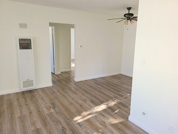 5th image of 2921 Arizona Ave APT 9