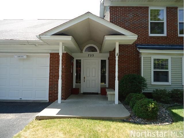 1st image of 723 Larpenteur Ave E #723B