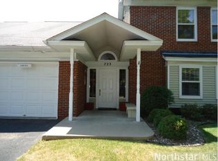 723 Larpenteur Ave E #723B, Maplewood, MN 55117