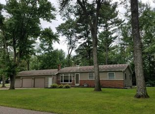 2410 Maplewood Dr, Plover, WI 54467