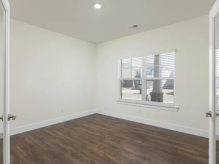8192 Watercolour Ln — Photo 16