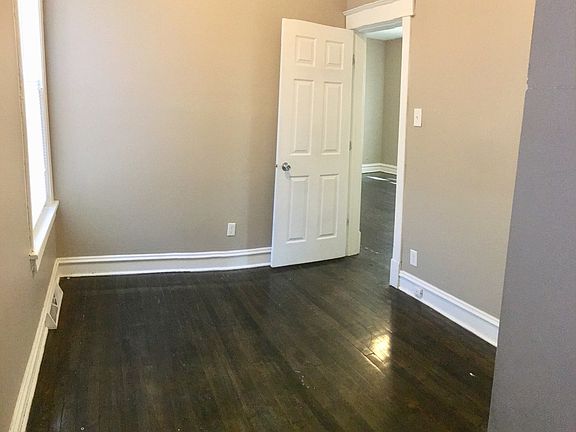 4th image of 8430 S Kingston Ave