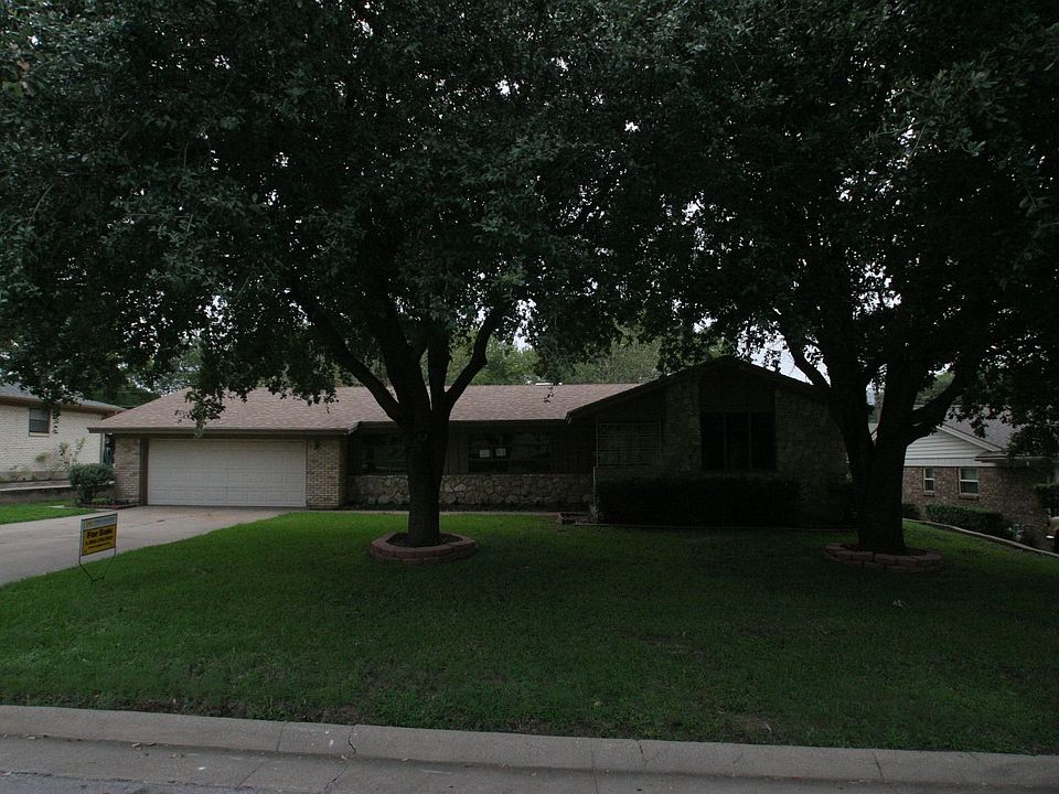 1st image of 5821 Starlight Dr