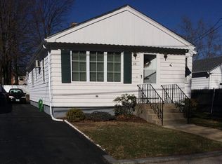 108 Waller St, Providence, RI 02908