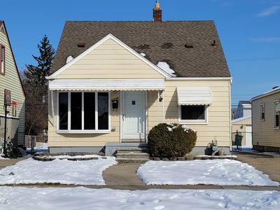 1548 Philomene Blvd, Lincoln Park, MI, 48146