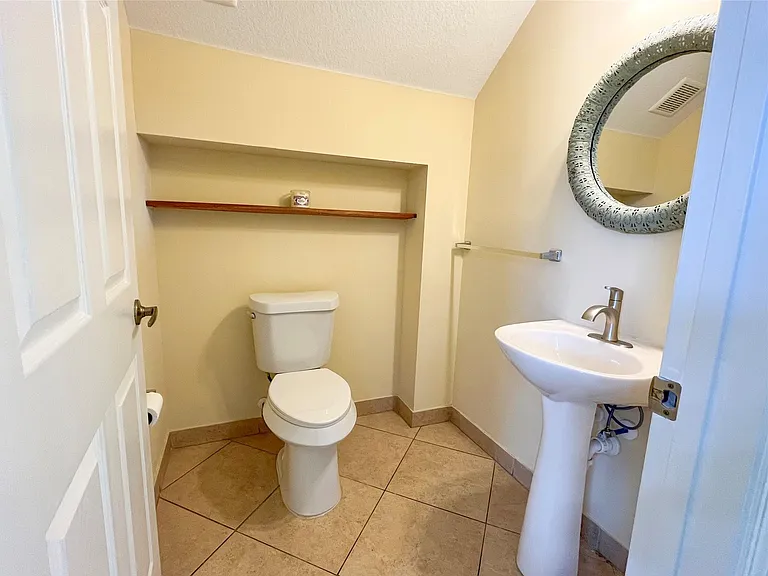 291 Lake Monterey Cir — Photo 16