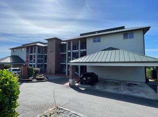 1499 SE 9th Ave APT 204, Oak Harbor, WA 98277