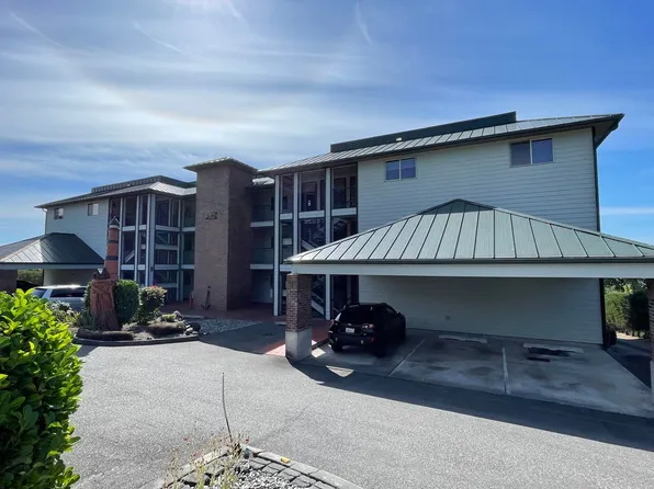 1499 SE 9th Ave APT 204, Oak Harbor, WA 98277