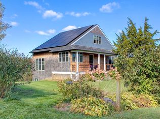 110 Watsons Ridge Rd, North Hero, VT 05474