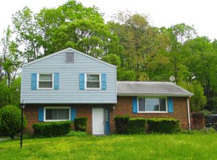 2916 Barwood Rd, Glen Allen, VA 23060