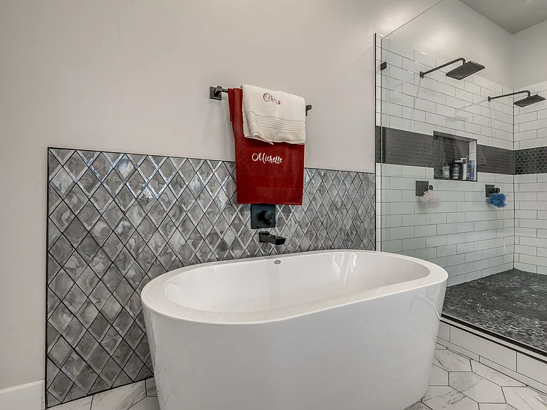 4001 Timber Valley Dr — Photo 23
