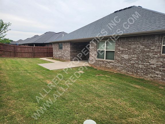 5th image of 6110 S 38th St