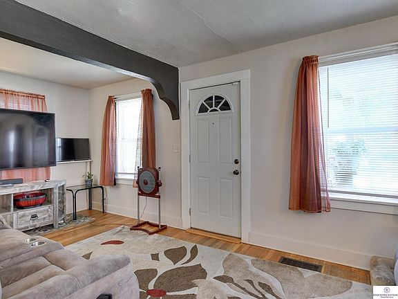 5th image of 6025 S 36th Ave