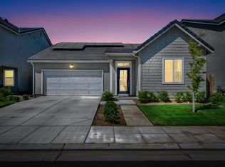 1069 W Wolverton Way, Madera, CA 93636