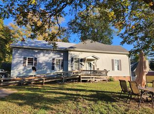102 Miller St, Abbeville, SC 29620