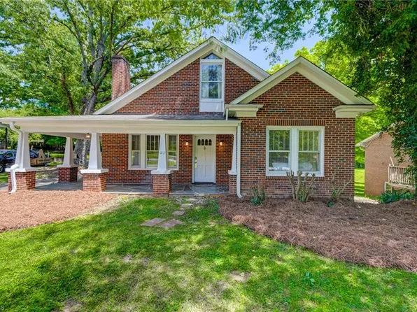 152 Rosedale Cir, Winston Salem, NC 27106