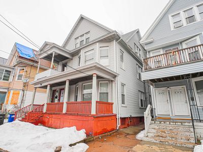 437 Dixwell Avenue, New Haven, CT, 06511