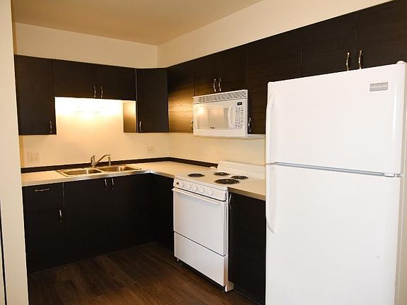 4th image of 9709 Lorraine Dr APT 5