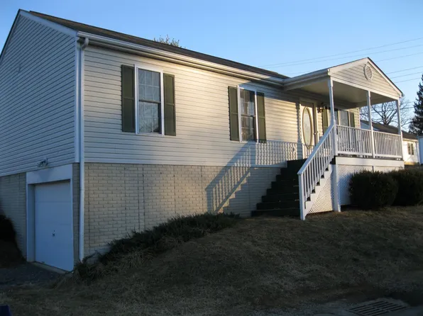 917 Baylor St, Staunton, VA 24401