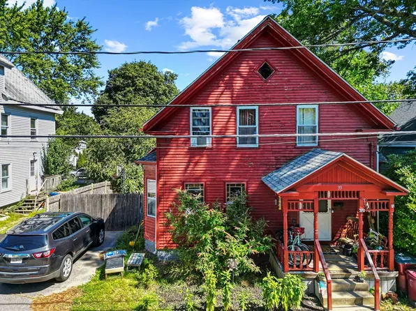 33 Arch St, Middleboro, MA 02346