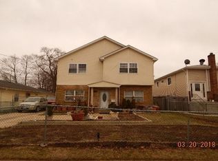 142 E Graham Ave, Hempstead, NY 11550