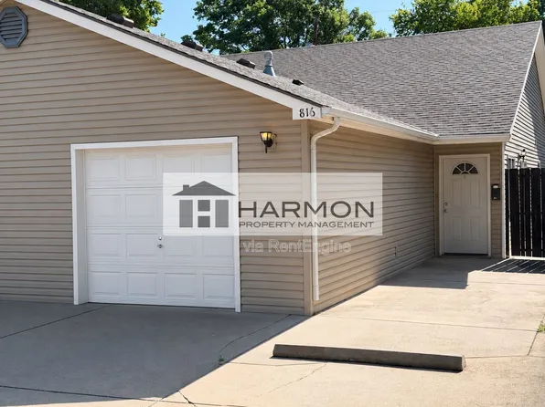 816 N Crestway Ave, Wichita, KS 67208