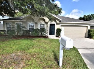 5627 Oakwood Knoll Dr, Lakeland, FL 33811