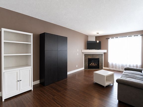 3rd image of 541 Citadel Meadow Bay NW