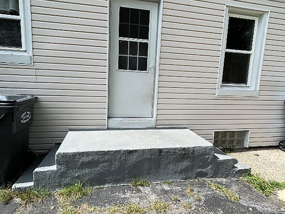 2nd image of 534 Parker Ave