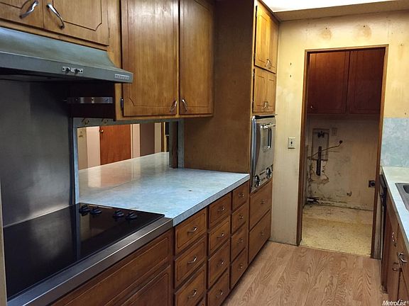 5th image of 3962 Santa Fe St