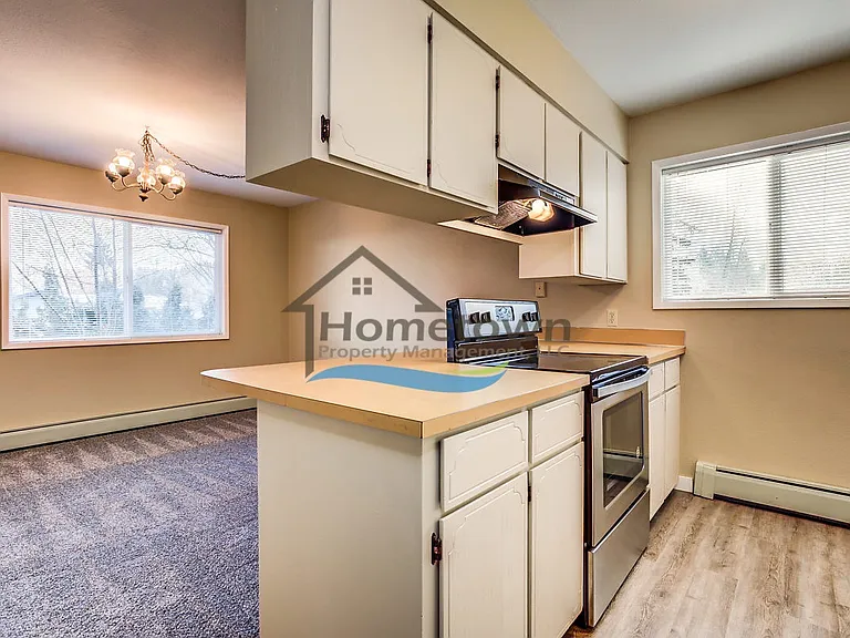 2432 & 2433 E Stowe Ct — Photo 30