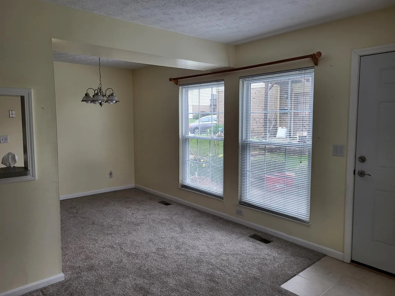 2 bed, 1012 sqft, $1,500 — Photo 4