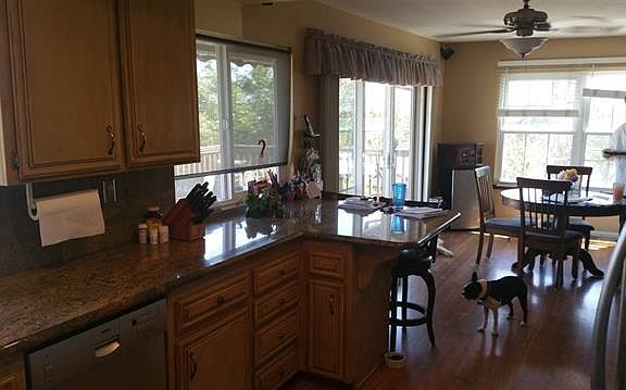 4th image of 210 Cranston Crst