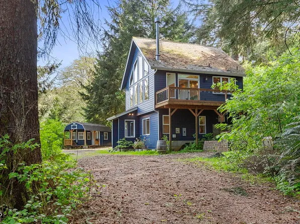 347 SE Back Bay Dr, Newport, OR 97365