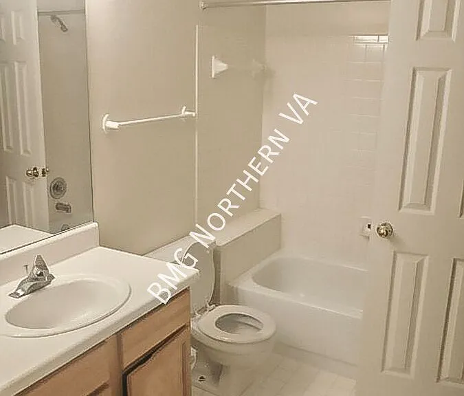 4413 Fair Stone Dr #203 — Photo 7