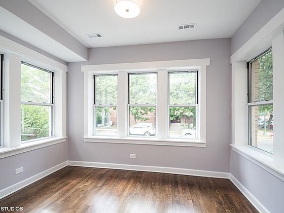 4th image of 3105 W Wilson Ave #1