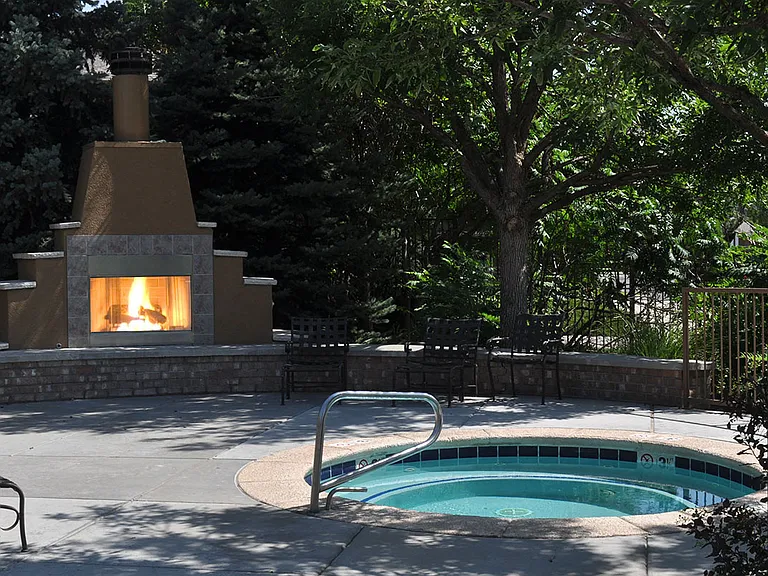 Year Round Spa/ Hot Tub with Fireplace