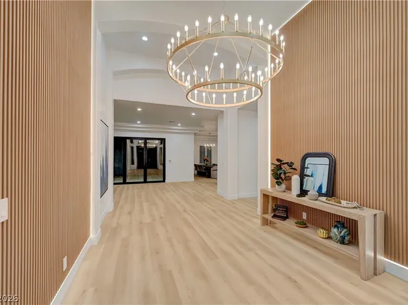 2290 Casa Bella Ct, Las Vegas, NV 89117