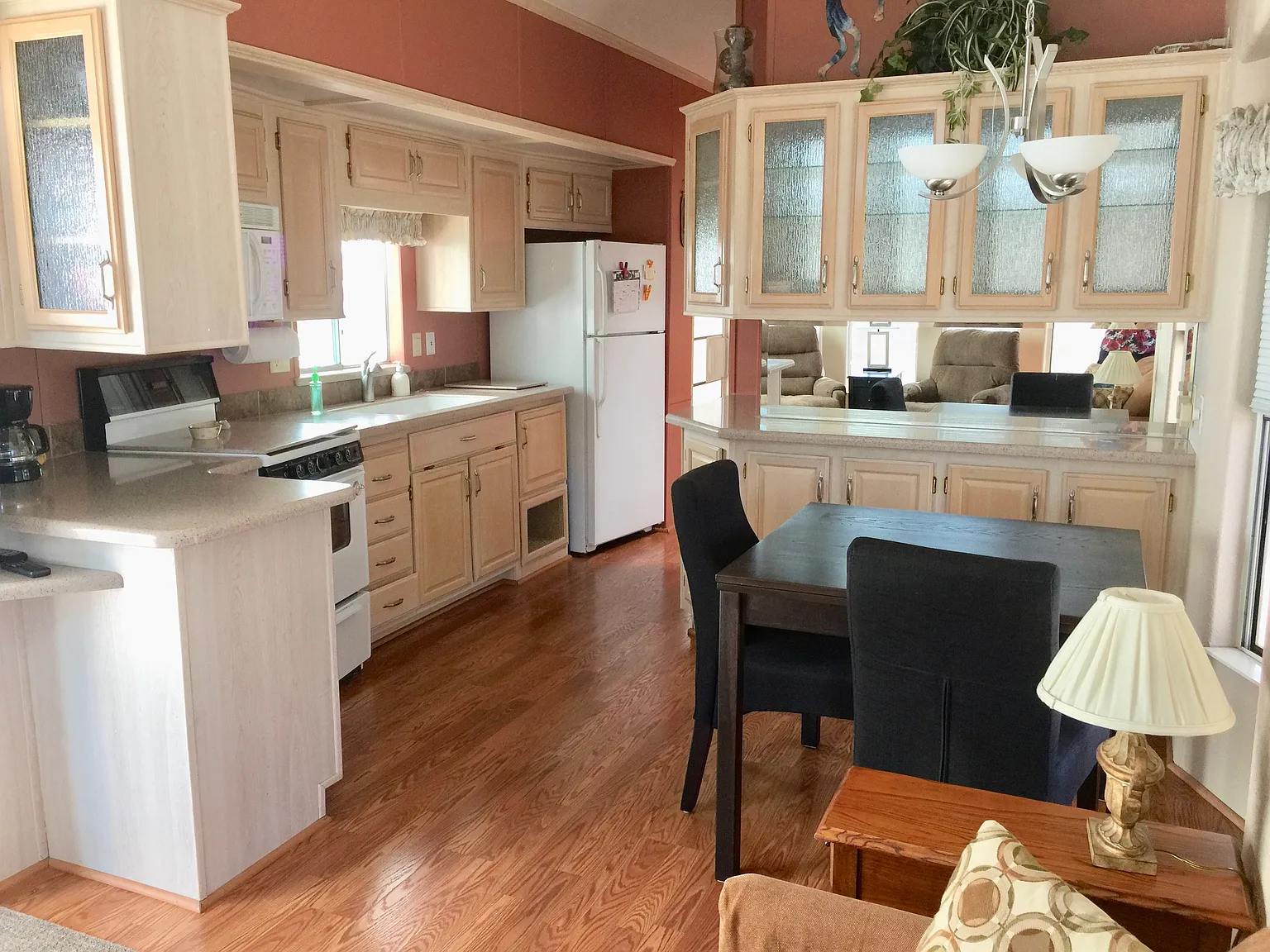 1 bed, 400 sqft, $1,600 — Photo 4