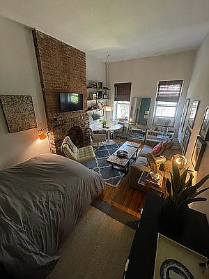 1st image of 144 W 10th St #17