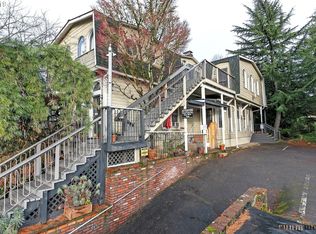 03737 SW Hamilton St, Portland, OR 97221