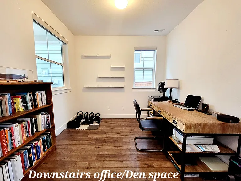 2416 NE Redford St — Photo 16