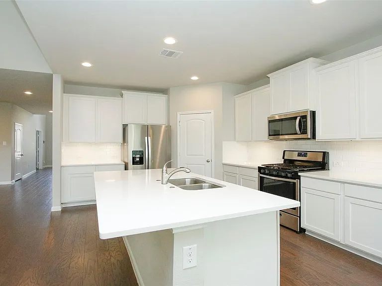 14120 Sand Ridge Ct — Photo 16