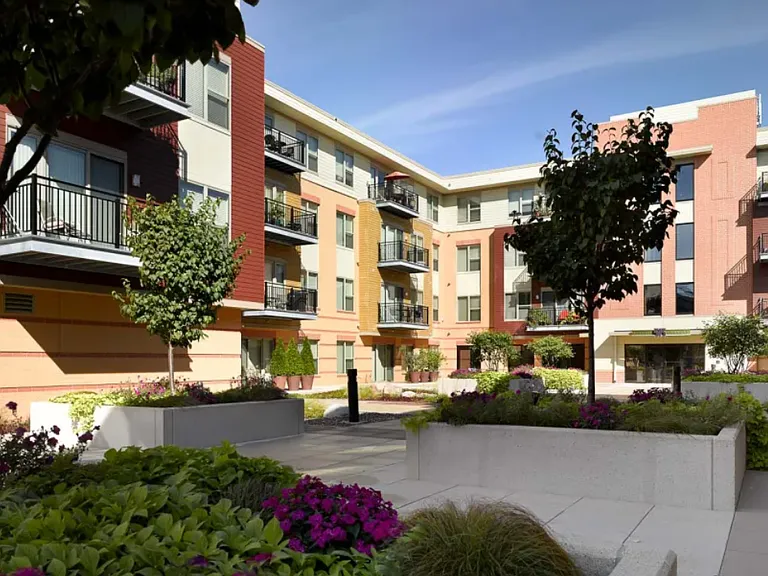 Sequoya Commons — Photo 4